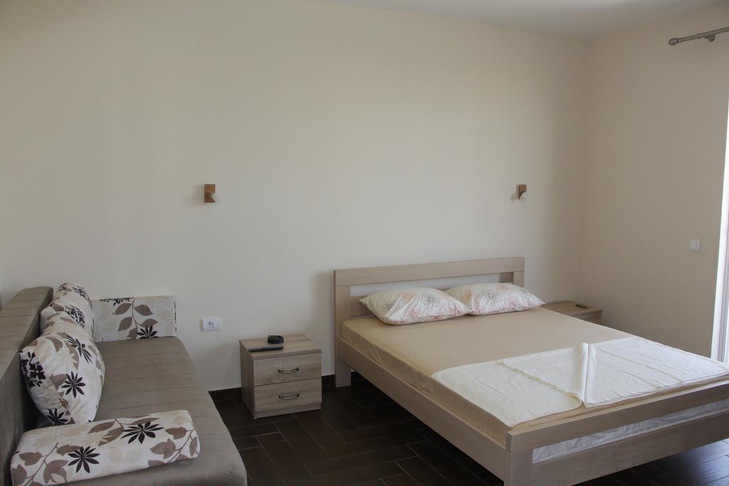 Apartment Family Ulcinj Exterior photo